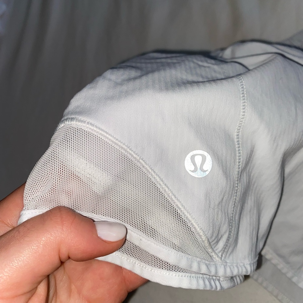 Lululemon - white hotty hot mesh side shorts 2.5” inch short length